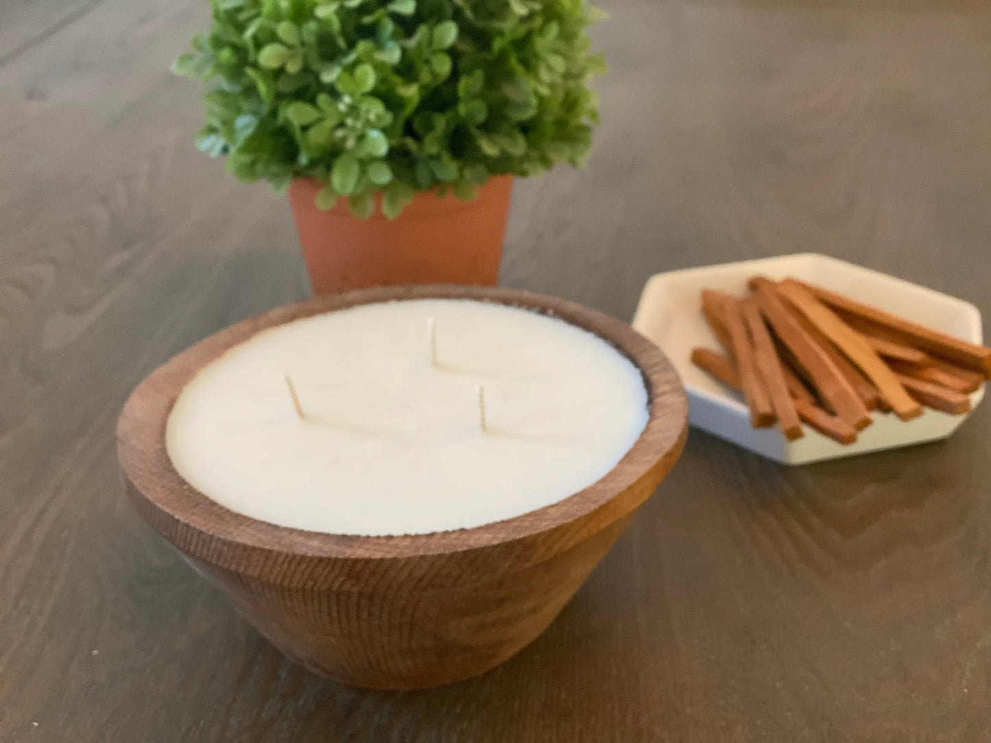 Sophie Kate 3 Wick Round Farmhouse Candle Bowl